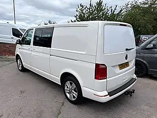 Used 2019 Volkswagen Transporter T32 Bluemotion Tech White - Interior and Exterior details 10
