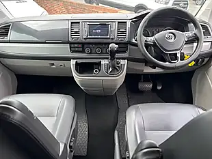 Used 2019 Volkswagen Transporter T32 Bluemotion Tech White - Interior and Exterior details 11