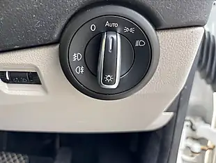 Used 2019 Volkswagen Transporter T32 Bluemotion Tech White - Interior and Exterior details 15