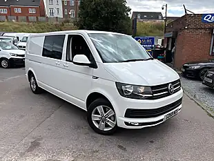 Used 2019 Volkswagen Transporter T32 Bluemotion Tech White - Interior and Exterior details 5