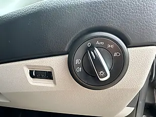 Used 2019 Volkswagen Transporter T32 TDI Kombi Highline Indium Grey - Interior and Exterior details 14