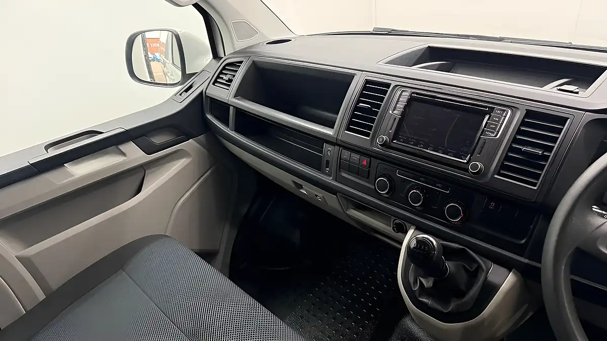 Used 2019 Volkswagen Transporter Trendline Blue - Interior and Exterior details 14