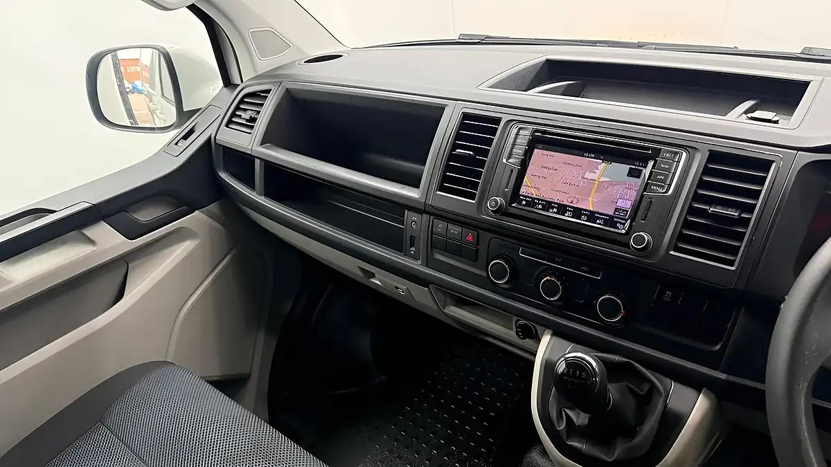 Used 2019 Volkswagen Transporter Trendline Blue - Interior and Exterior details 15