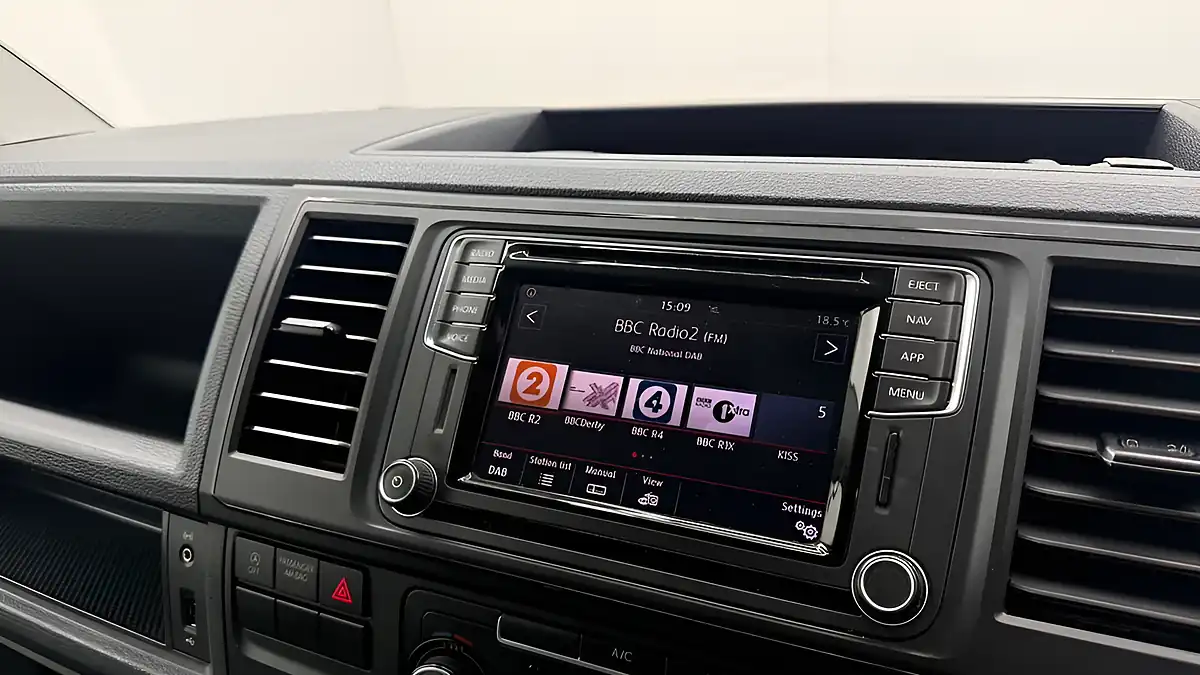 Used 2019 Volkswagen Transporter Trendline Blue - Interior and Exterior details 17