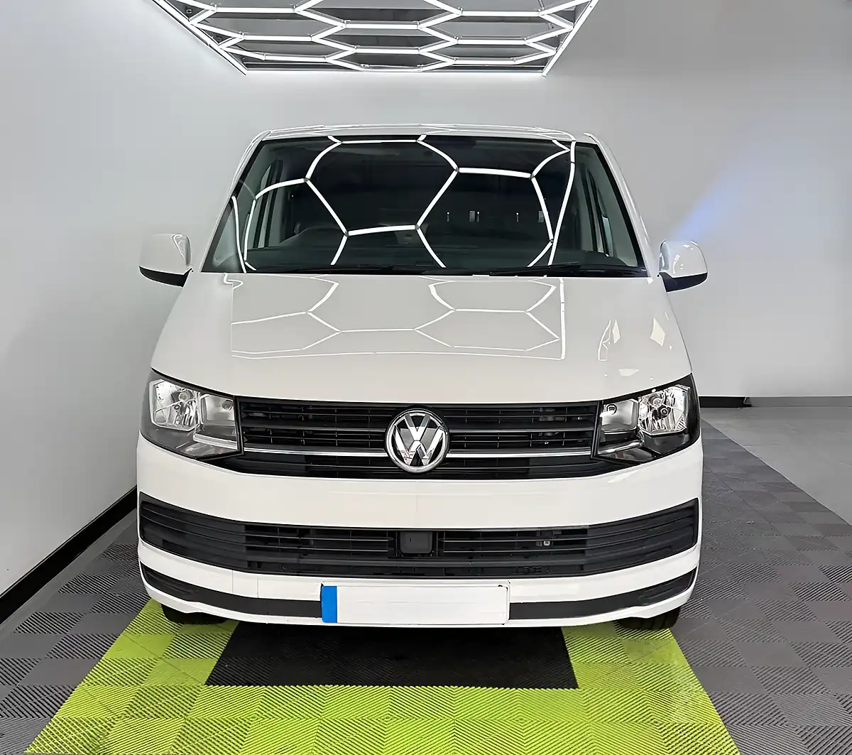 Used 2019 Volkswagen Transporter Trendline Blue - Interior and Exterior details 4