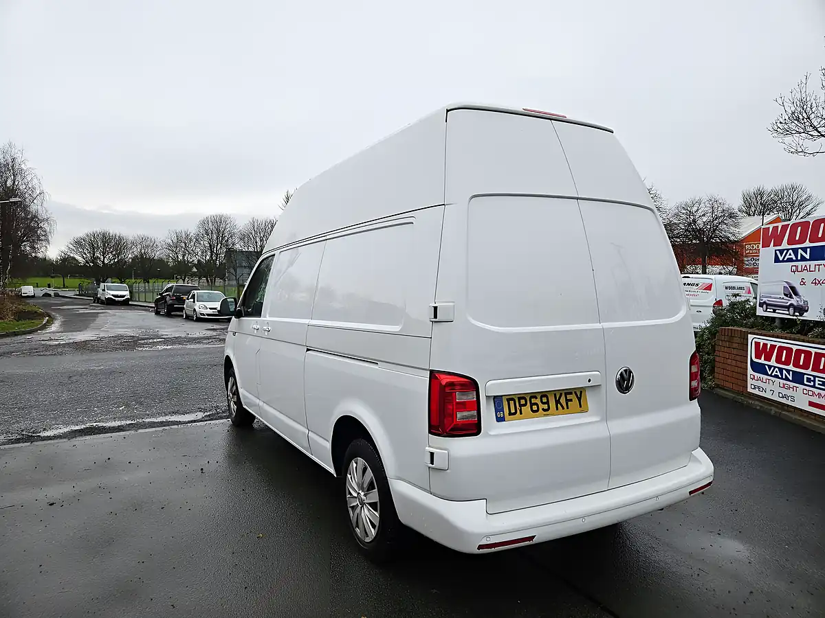 Used 2019 Volkswagen Transporter Trendline Hightop Blue - Interior and Exterior details 6