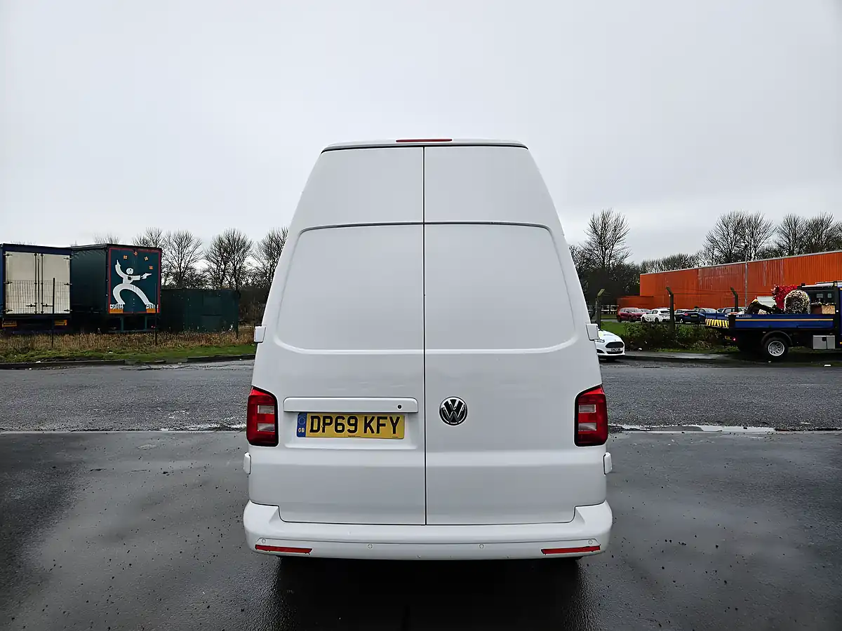 Used 2019 Volkswagen Transporter Trendline Hightop Blue - Interior and Exterior details 7