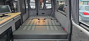 Used 2019 Volkswagen Transporter White - Interior and Exterior details 4