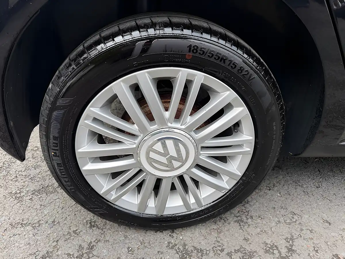 Used 2019 Volkswagen Up! Move Up! Black - Interior and Exterior details 12