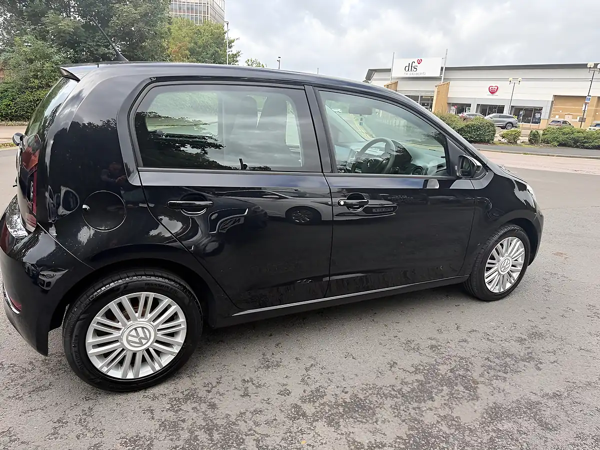 Used 2019 Volkswagen Up! Move Up! Black - Interior and Exterior details 8