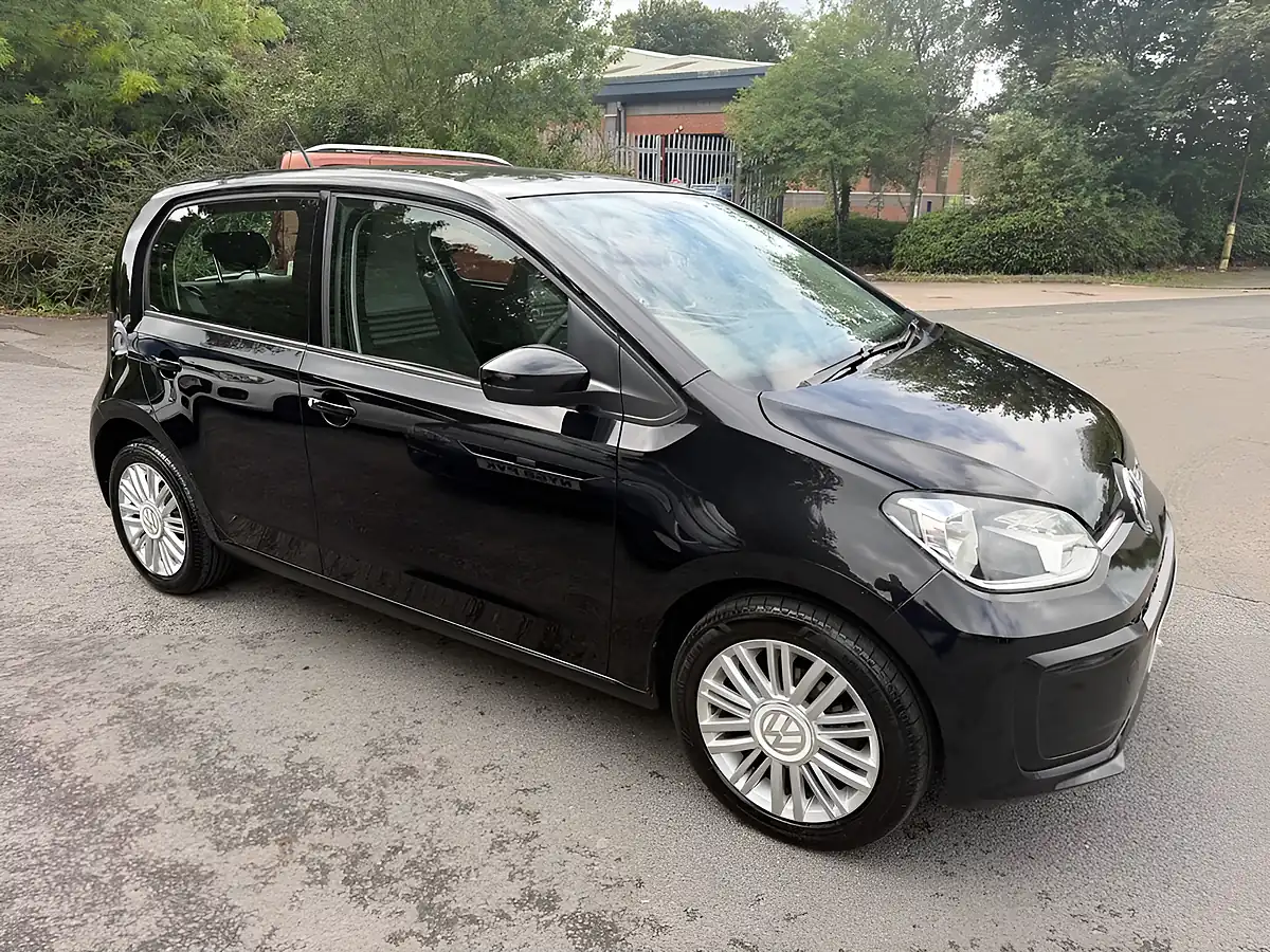 Used 2019 Volkswagen Up! Move Up! Black - Interior and Exterior details 9
