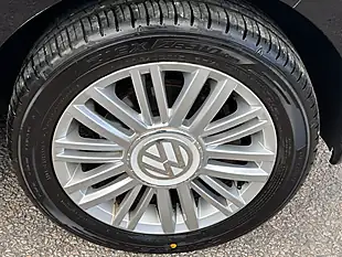 Used 2019 Volkswagen Up! Move Up! Black - Interior and Exterior details 18