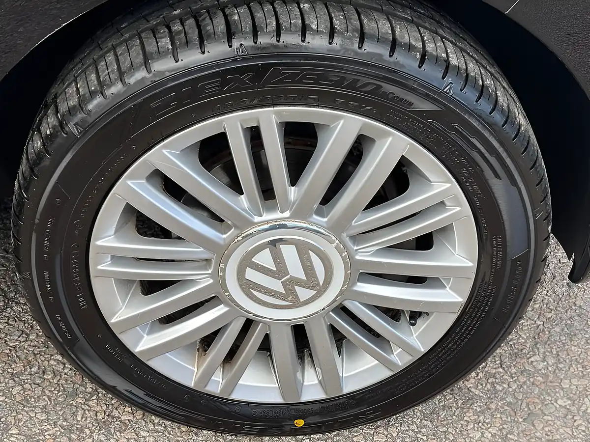 Used 2019 Volkswagen Up! Move Up! Black - Interior and Exterior details 18