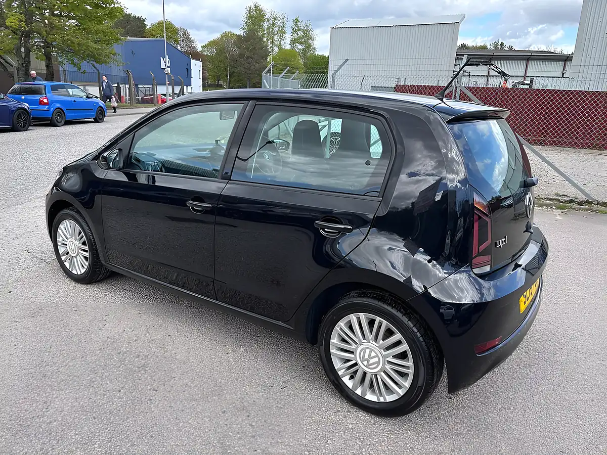 Used 2019 Volkswagen Up! Move Up! Black - Interior and Exterior details 7