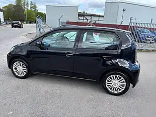 Used 2019 Volkswagen Up! Move Up! Black - Interior and Exterior details 8