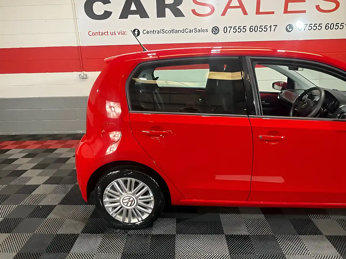 Used 2019 Volkswagen Up! Move Up! Tech Edition Red - Interior and Exterior details 4