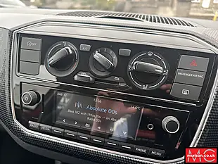 Used 2019 Volkswagen Up! Move Up! Tech Edition Red - Interior and Exterior details 16