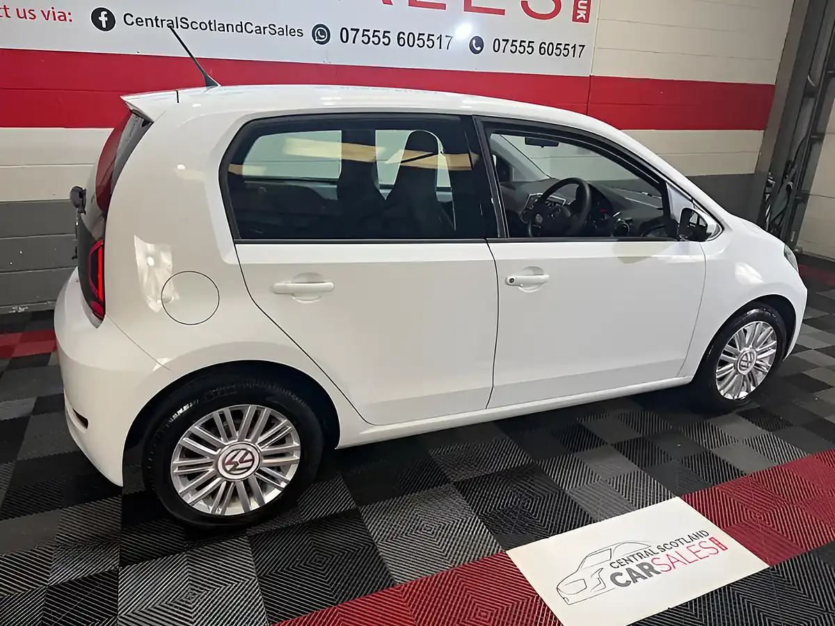 Used 2019 Volkswagen Up! Move Up! White - Interior and Exterior details 11