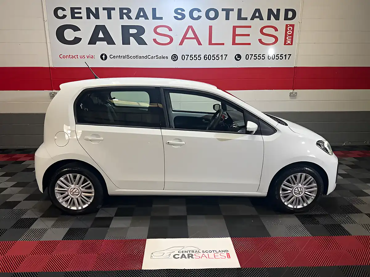 Used 2019 Volkswagen Up! Move Up! White - Interior and Exterior details 9