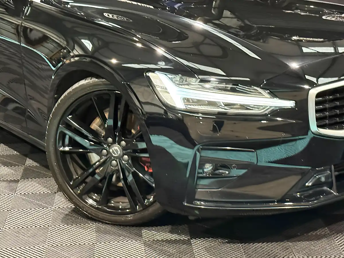 Used 2019 Volvo S60 R-Design Edition Black - Interior and Exterior details 10