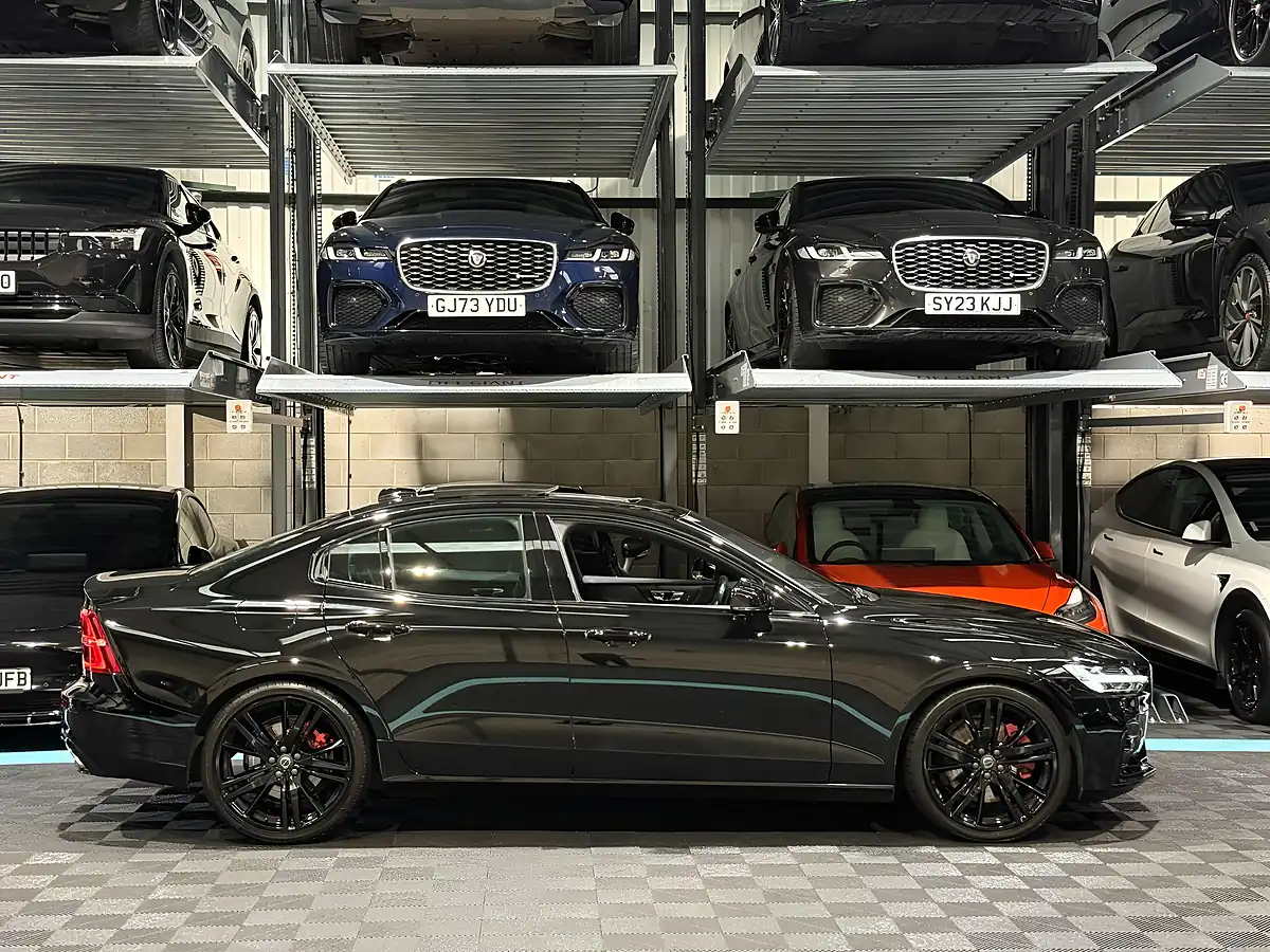 Used 2019 Volvo S60 R-Design Edition Black - Interior and Exterior details 8