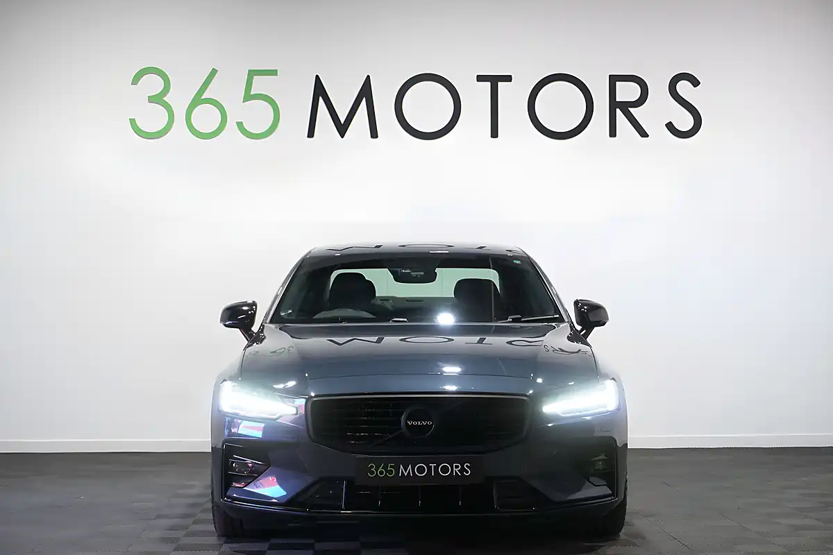 Used 2019 Volvo S60 R-Design Edition Denim Blue - Interior and Exterior details 6