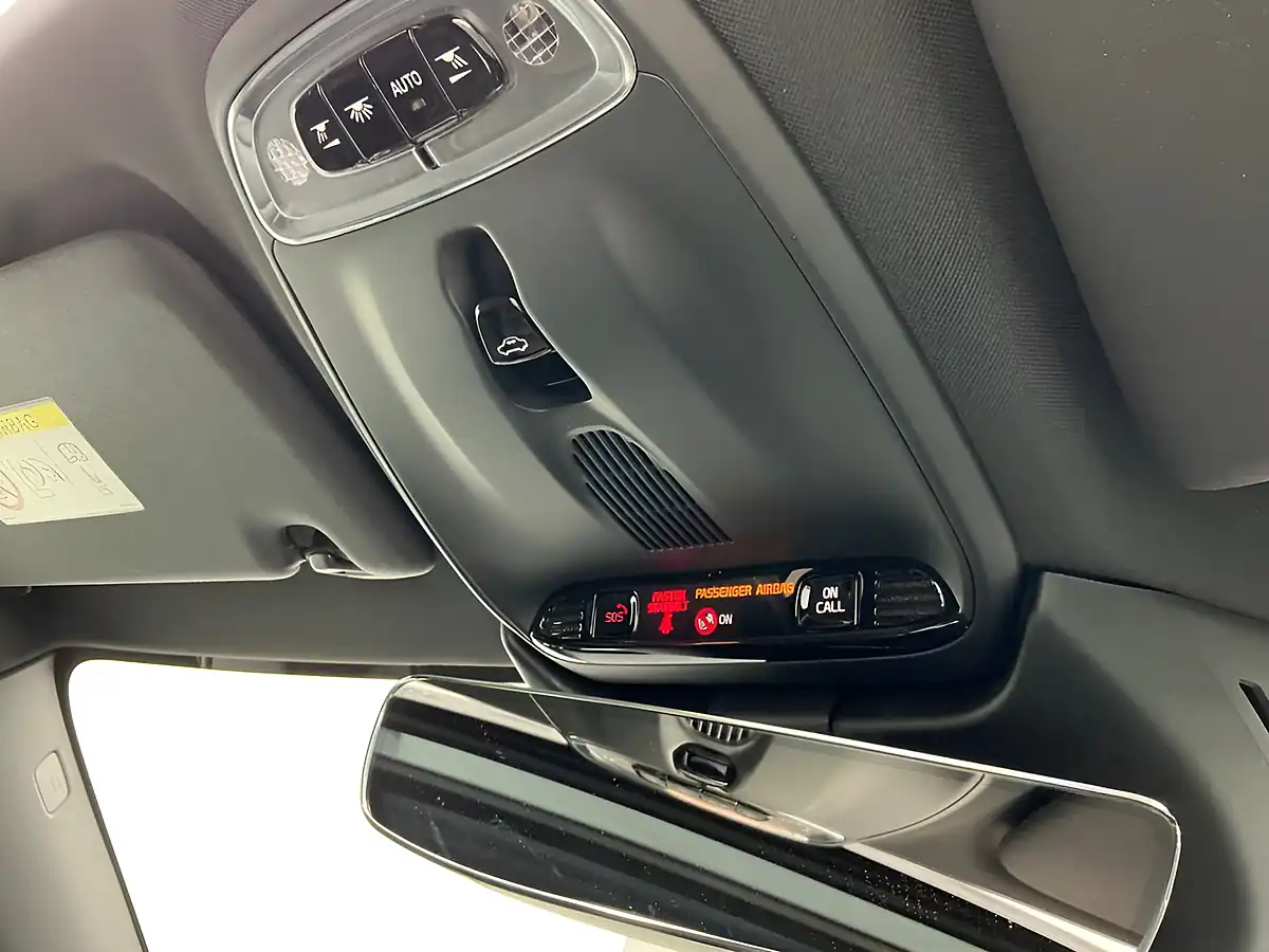 Used 2019 Volvo S60 R-Design Edition Red - Interior and Exterior details 13