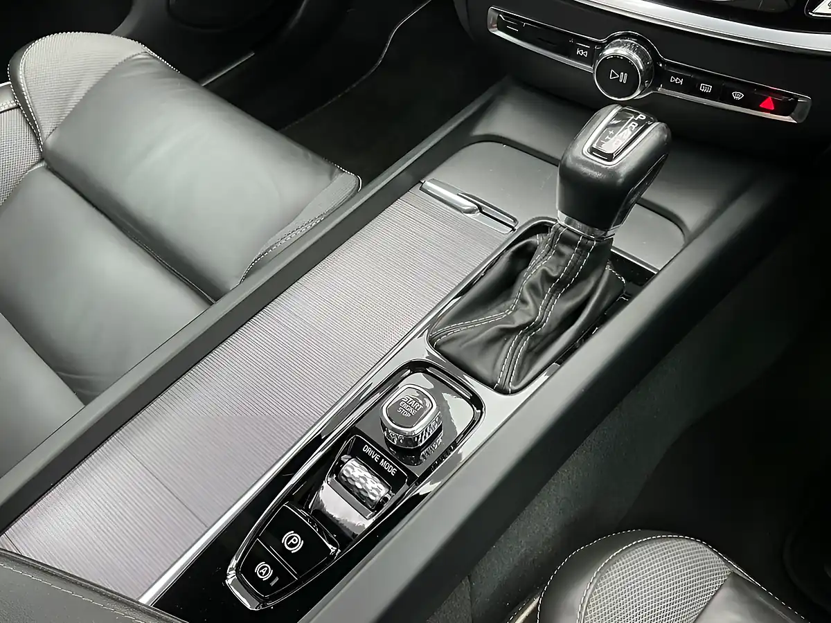 Used 2019 Volvo S60 R-Design Edition Red - Interior and Exterior details 14