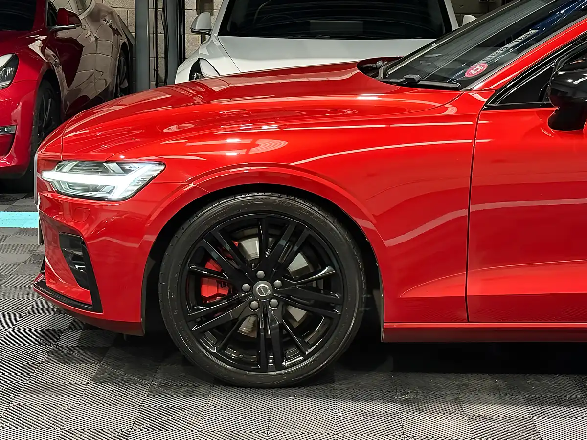 Used 2019 Volvo S60 R-Design Edition Red - Interior and Exterior details 14