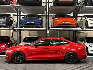 Used 2019 Volvo S60 R-Design Edition Red - Interior and Exterior details 6