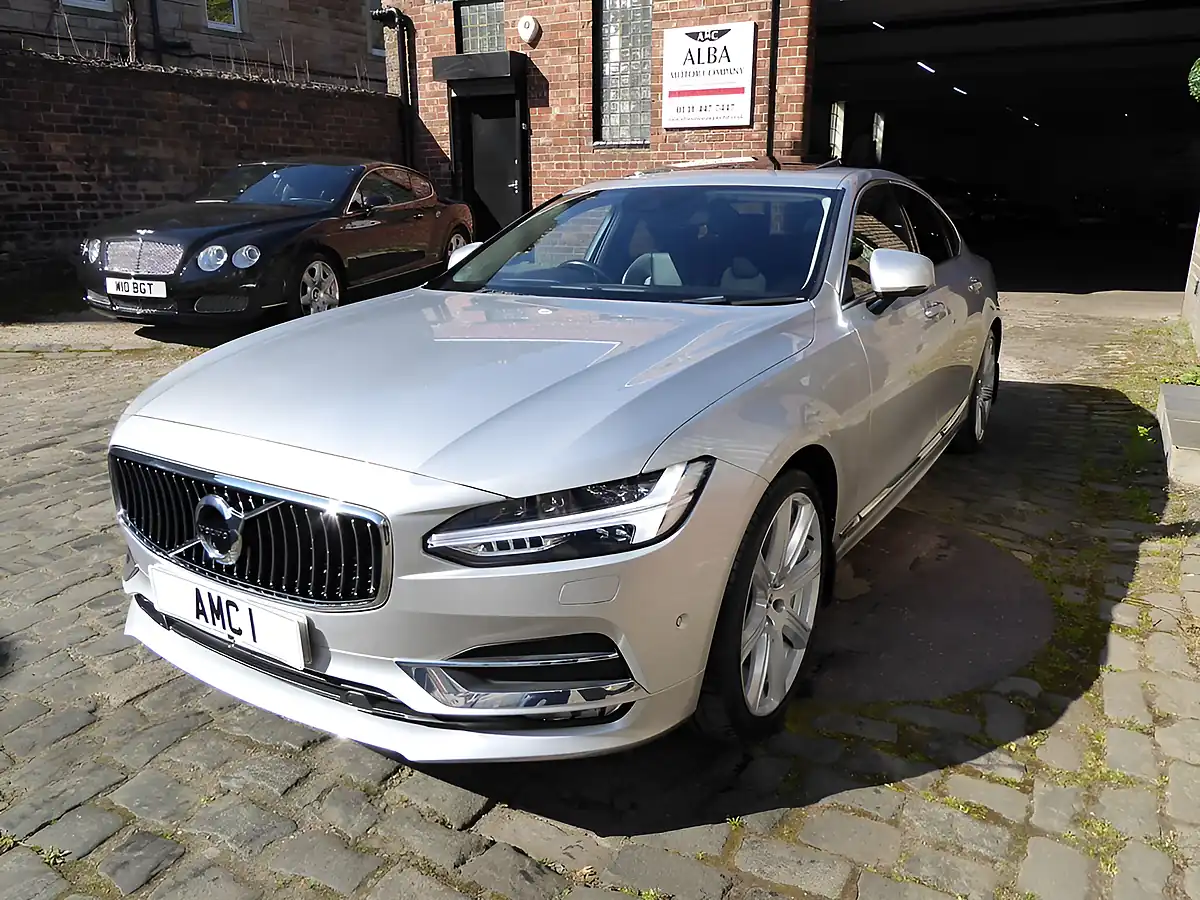 Used 2019 Volvo S90 Inscription Plus Silver - Interior and Exterior details 3
