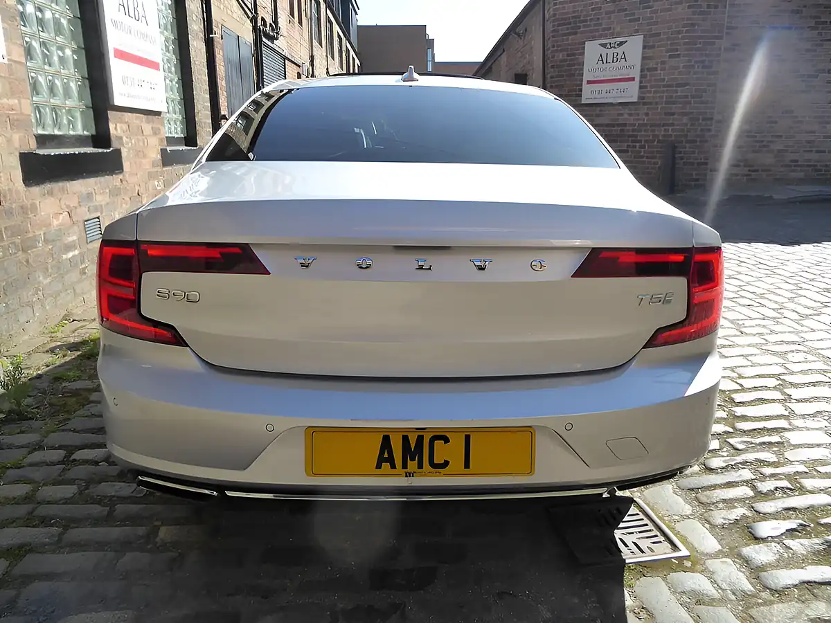 Used 2019 Volvo S90 Inscription Plus Silver - Interior and Exterior details 5