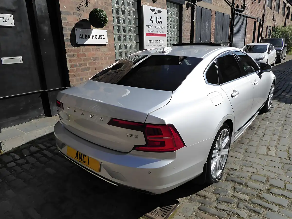 Used 2019 Volvo S90 Inscription Plus Silver - Interior and Exterior details 6