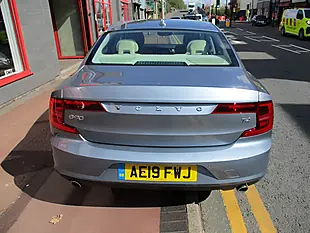 Used 2019 Volvo S90 Momentum Blue - Interior and Exterior details 14