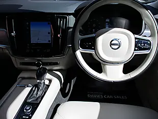 Used 2019 Volvo S90 Momentum Blue - Interior and Exterior details 5