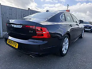 Used 2019 Volvo S90 Momentum Plus Magic Blue - Interior and Exterior details 12