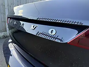Used 2019 Volvo S90 Momentum Plus Magic Blue - Interior and Exterior details 13