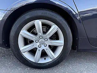 Used 2019 Volvo S90 Momentum Plus Magic Blue - Interior and Exterior details 17