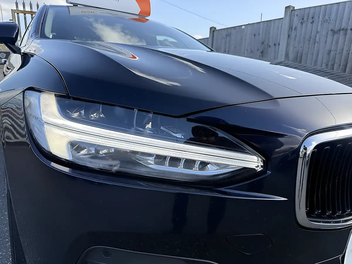 Used 2019 Volvo S90 Momentum Plus Magic Blue - Interior and Exterior details 2