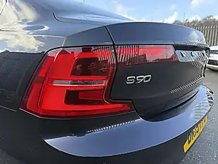 Used 2019 Volvo S90 Momentum Plus Magic Blue - Interior and Exterior details 8