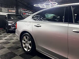 Used 2019 Volvo S90 Momentum Silver - Interior and Exterior details 13