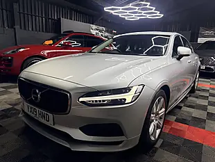 Used 2019 Volvo S90 Momentum Silver - Interior and Exterior details 4