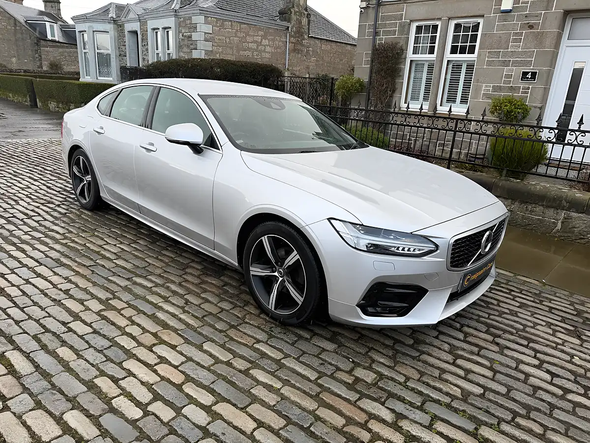 Used 2019 Volvo S90 R-Design Bright Silver - Interior and Exterior details 7