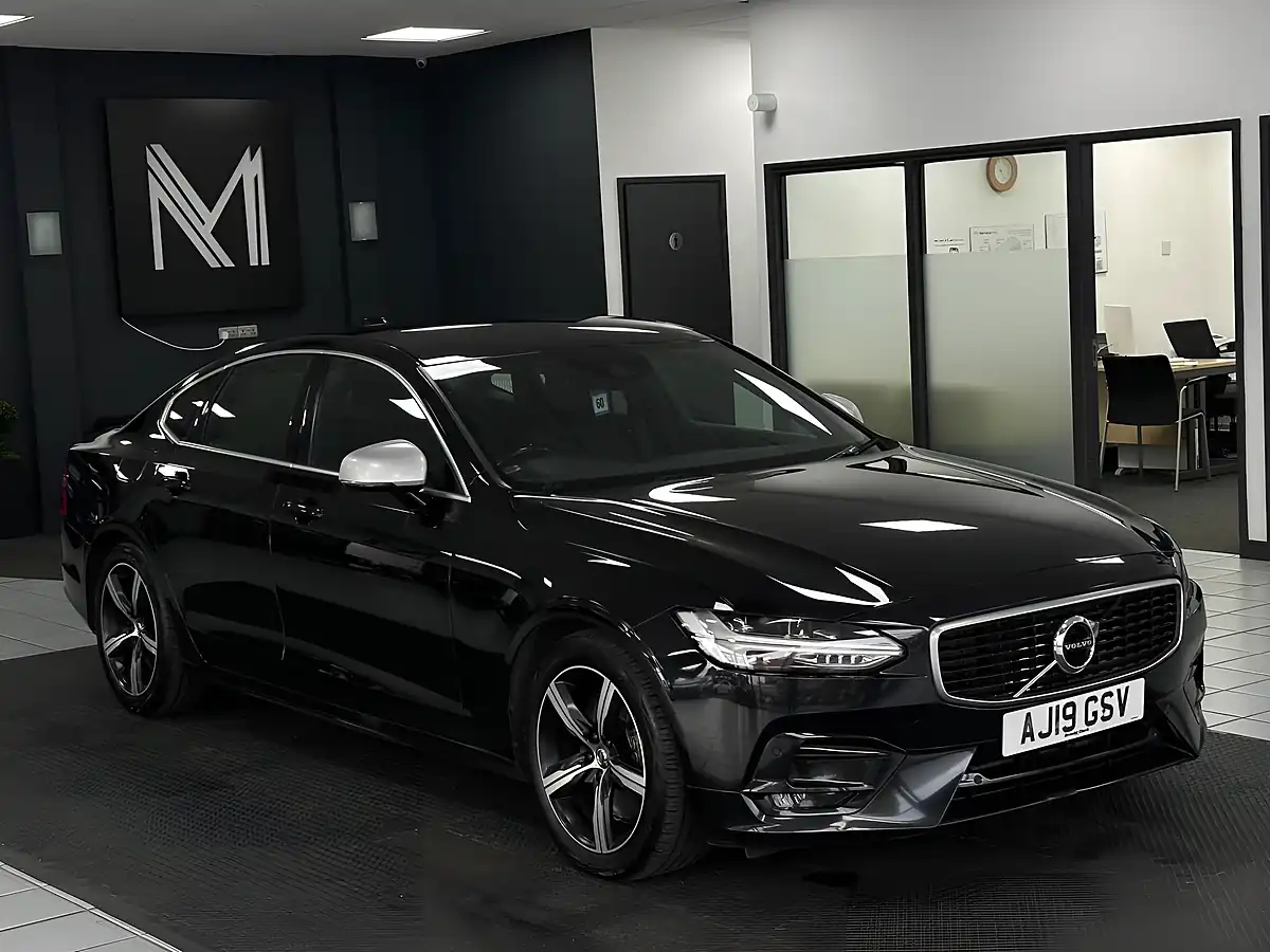 Used 2019 Volvo S90 R-Design Plus Black - Interior and Exterior details 2