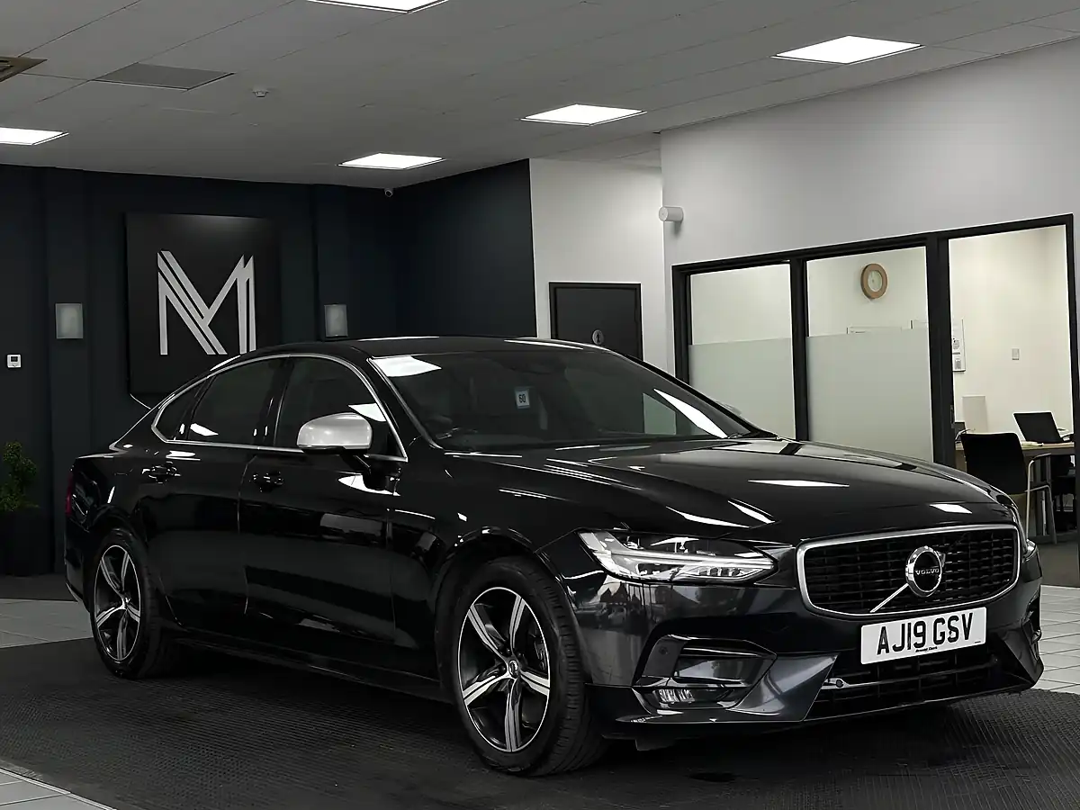 Used 2019 Volvo S90 R-Design Plus Black - Interior and Exterior details 3
