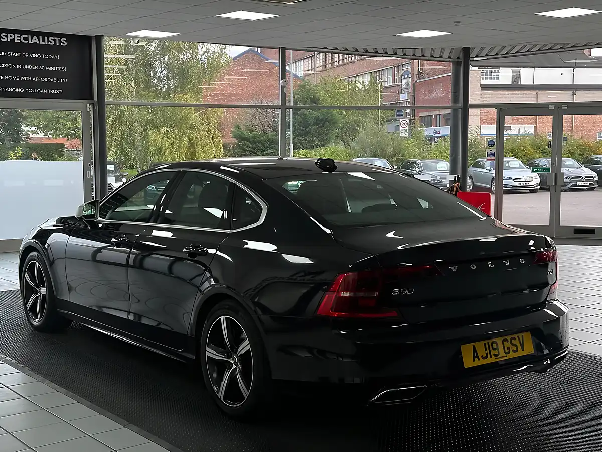 Used 2019 Volvo S90 R-Design Plus Black - Interior and Exterior details 9