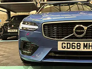 Used 2019 Volvo S90 R-Design Pro Blue - Interior and Exterior details 17