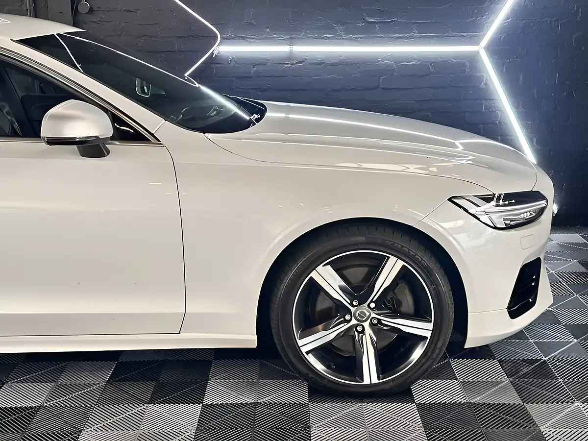 Used 2019 Volvo S90 R-Design Pro Crystal White Pearlescent - Interior and Exterior details 11