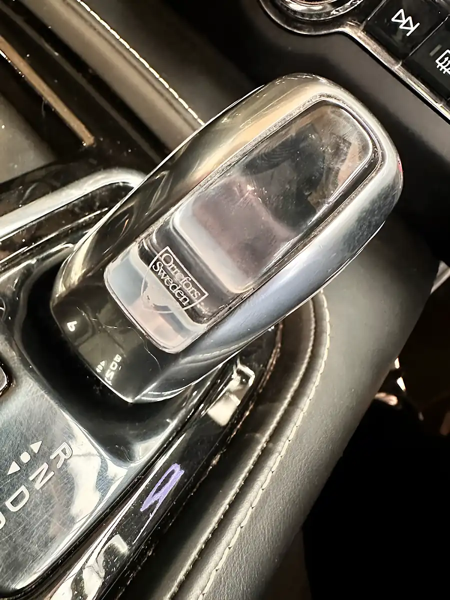 Used 2019 Volvo S90 R-Design Pro Crystal White Pearlescent - Interior and Exterior details 19