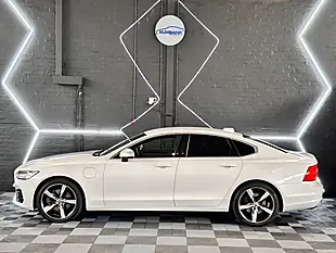 Used 2019 Volvo S90 R-Design Pro Crystal White Pearlescent - Interior and Exterior details 6